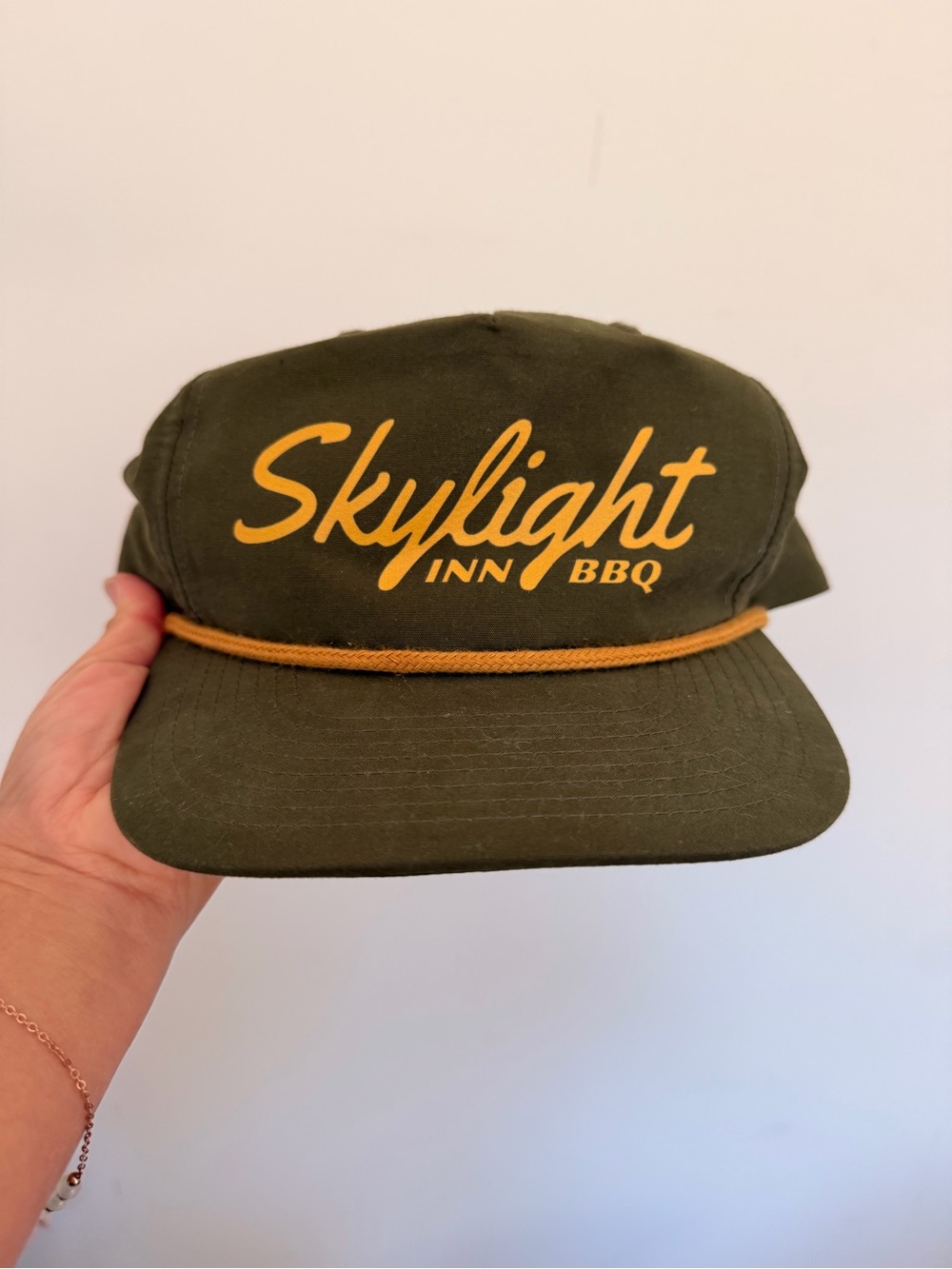 NWOT Richardson Outdoor Skylight Inn BBQ Green RopeTrim Cap Trucker Hat Vtg Vibe